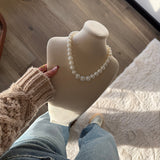 Glossy Pearl Necklace